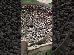 Nueces con cúpula hexagonal