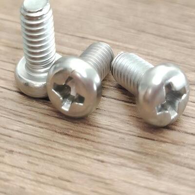 comprar Adecuado para el montaje de electrónica, maquinaria de procesamiento de alimentos y cualquier aplicación que requiera resistencia a la oxidación de acero inoxidable Phillips tornillo de cabeza redonda Fabricación en línea