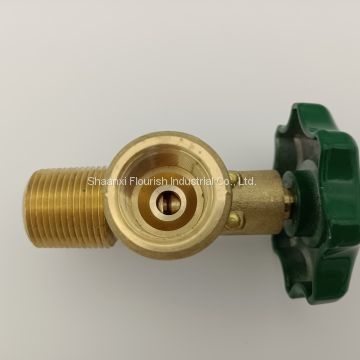 comprar Forjar la válvula de ángulo de cobre amarillo de cierre automático del LPG del bastidor online manufacture