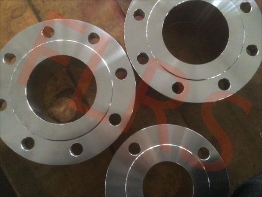 ASME B16.5 forjó resbalón de acero inoxidable en final liso aumentado reborde de la cara