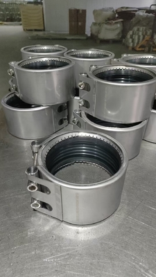 Acero inoxidable 201 Material de fijación EPDM / NBR Sello de anillo de agarre de tipo de abrazadera para aplicaciones de la industria del gas