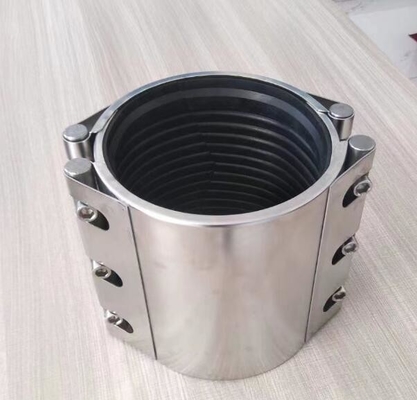 Material de fijación de acero al carbono o de acero inoxidable para abrazaderas o acoplamientos de tuberías de acero de construcción naval